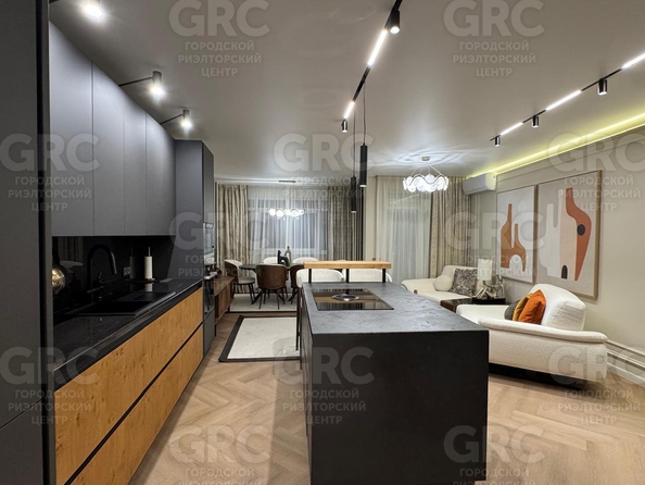 
  Продается 3-комн. квартира, 110 м², Горького ул, д. 87
. Фото 2.