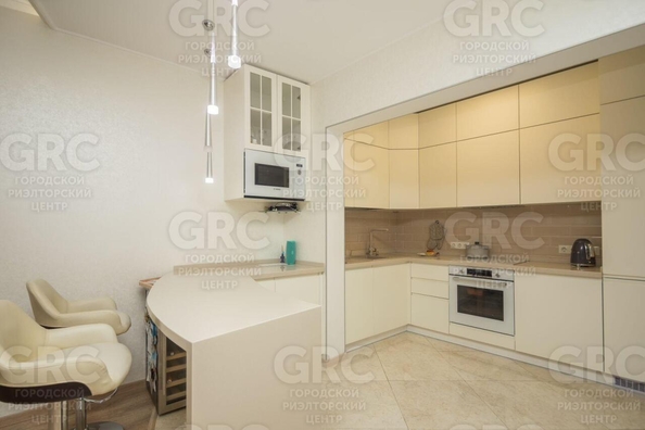 
  Продается 3-комн. квартира, 100 м², Горького ул, д. 87
. Фото 3.