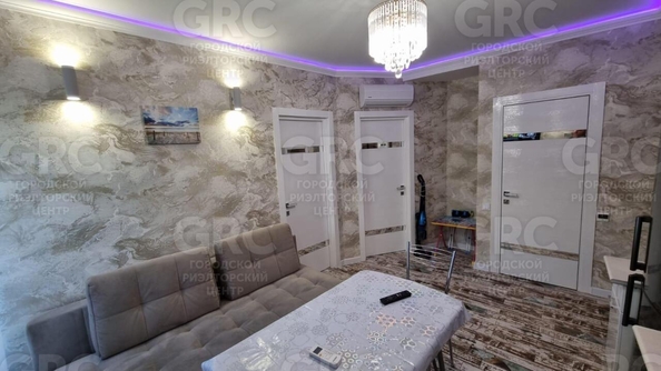 
  Продается 4-комн. квартира, 90 м², Депутатская ул, д. 10
. Фото 9.