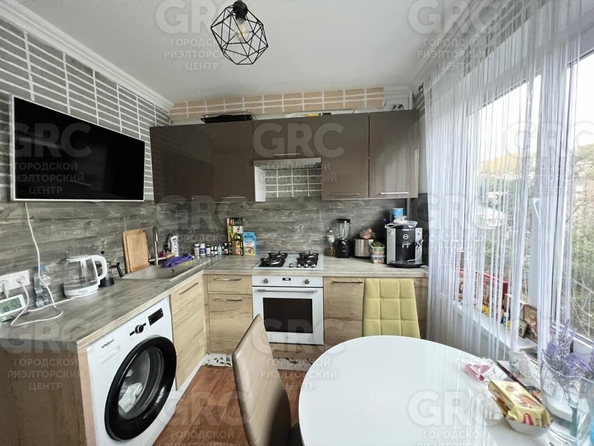 
  Продается 2-комн. квартира, 40 м², Крымская ул, д. 26
. Фото 6.