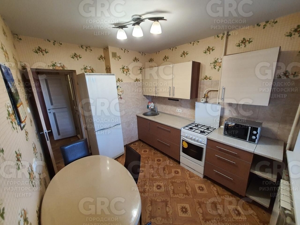 
  Продается 2-комн. квартира, 46 м², Мира ул, д. 12
. Фото 3.