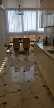 
  Продается 2-комн. квартира, 102 м², Кирова ул, д. 84
. Фото 8.