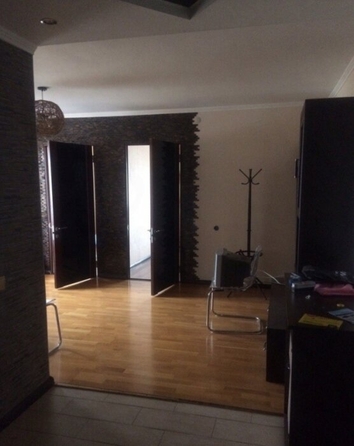
  Продается 4-комн. квартира, 68 м², Горького ул, д. 70
. Фото 12.