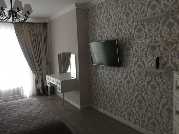 
  Продается 3-комн. квартира, 124 м², Горького ул, д. 2
. Фото 2.