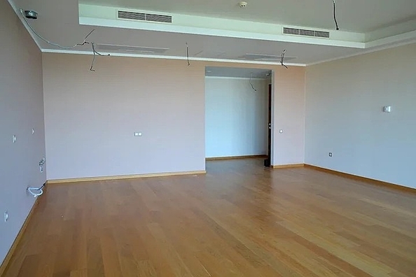 
  Продается 2-комн. квартира, 93 м², Революции пр-кт, д. 3
. Фото 4.