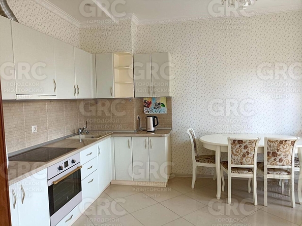 
  Продается 2-комн. квартира, 67 м², Параллельная ул
. Фото 6.
