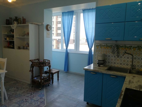 
  Продается 2-комн. квартира, 76 м², Краснодарская ул, д. 64
. Фото 2.