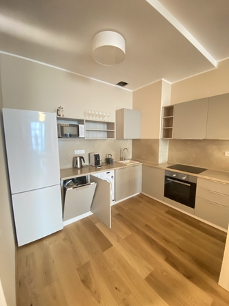 
  Продается 1-комн. квартира, 65 м², Революции пр-кт, д. 3
. Фото 3.