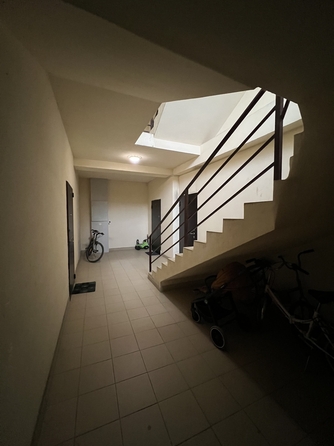 
  Продается 1-комн. квартира, 46 м², Комарова ул
. Фото 8.