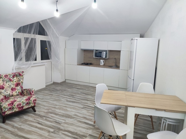 
  Продается 2-комн. квартира, 69 м², Крымская ул, д. 34
. Фото 11.
