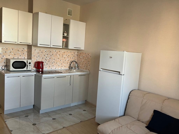 
  Продается 1-комн. квартира, 36 м², Толстого ул, д. 130к1
. Фото 2.