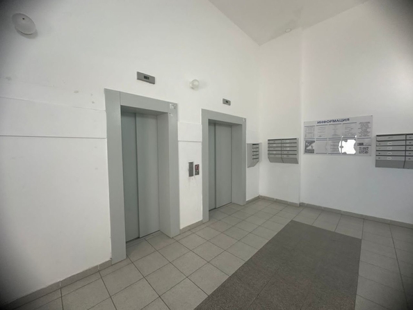 
  Продается 1-комн. квартира, 42 м², Адмирала Пустошкина ул
. Фото 5.