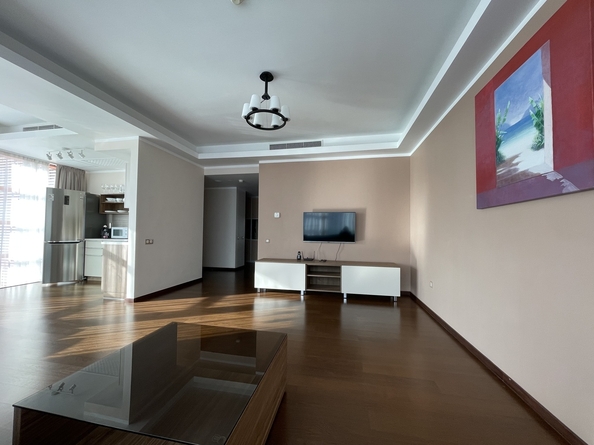 
  Продается 3-комн. квартира, 108 м², Революции пр-кт, д. 3
. Фото 2.
