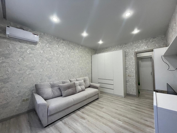 
  Продается 1-комн. квартира, 35 м², Рождественская ул, д. 52
. Фото 6.