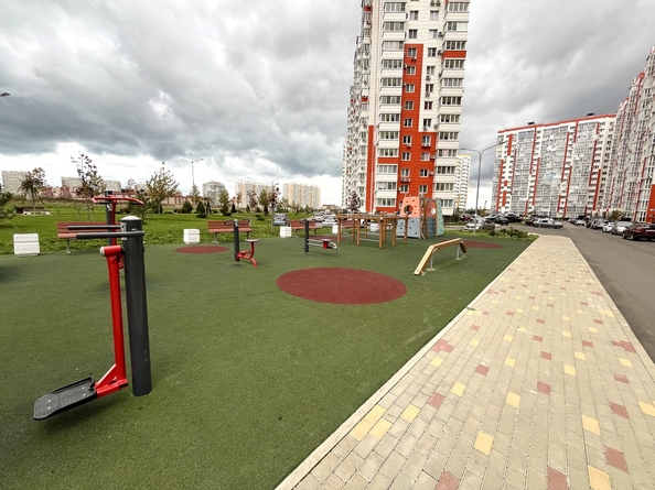 
  Продается 2-комн. квартира, 65 м², Адмирала Пустошкина ул, д. 22к7
. Фото 21.