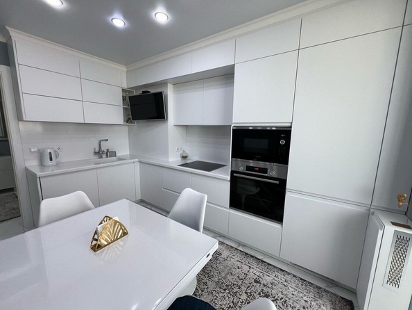 
  Продается 2-комн. квартира, 60 м², Объездная ул, д. 39к2
. Фото 11.