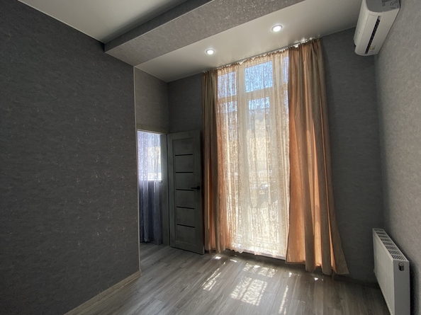 
  Продается 1-комн. квартира, 38 м², Невская ул, д. 2
. Фото 8.
