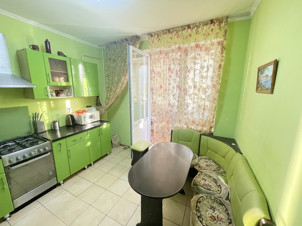 
  Продается 1-комн. квартира, 48 м², Омелькова ул, д. 21
. Фото 6.