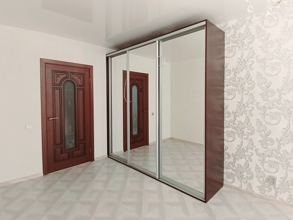 
  Продается 2-комн. квартира, 54 м², Ленина ул, д. 185Ак2
. Фото 3.