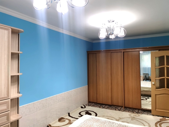 
  Продается 1-комн. квартира, 42 м², Лазурная ул, д. 16
. Фото 3.