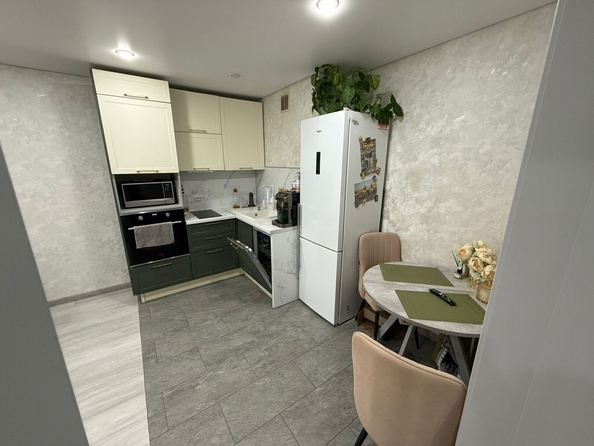 
  Продается 1-комн. квартира, 41 м², Ленина ул, д. 235
. Фото 4.