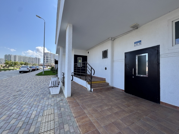 
  Продается 2-комн. квартира, 73 м², Адмирала Пустошкина ул, д. 16
. Фото 32.