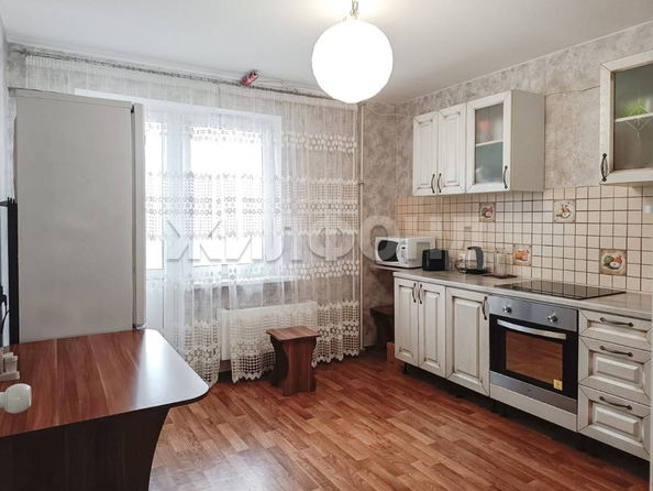 
  Продается 2-комн. квартира, 65 м², Героев-Разведчиков ул, д. 32
. Фото 2.