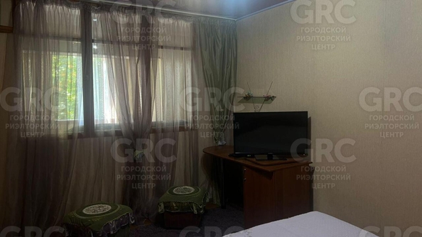 
  Продается 1-комн. квартира, 30 м², Конституции СССР ул, д. 10
. Фото 9.