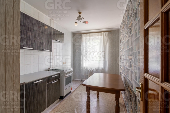 
  Продается 3-комн. квартира, 74 м², Теневой пер, д. 34
. Фото 2.