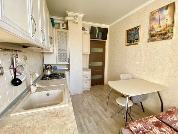 
  Продается 2-комн. квартира, 50 м², Рождественская ул, д. 52
. Фото 2.