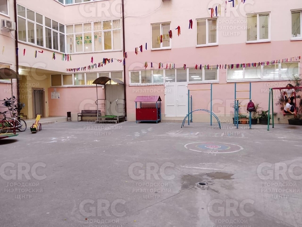
  Продается 3-комн. квартира, 74 м², Водораздельная ул, д. 2
. Фото 9.