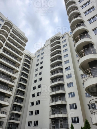 
  Продается 2-комн. квартира, 84 м², Туапсинская ул, д. 19
. Фото 1.
