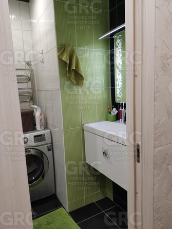 
  Продается 2-комн. квартира, 66 м², Макаренко ул, д. 30
. Фото 18.
