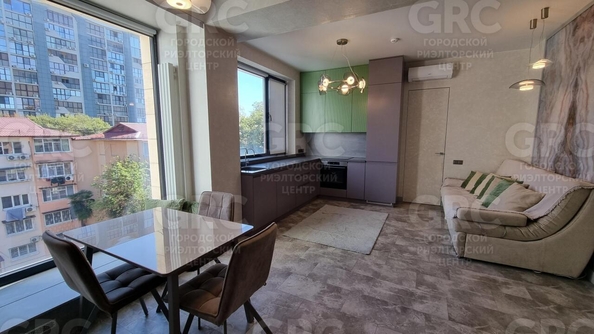 
  Продается 2-комн. квартира, 42 м², Конституции СССР ул, д. 18
. Фото 10.