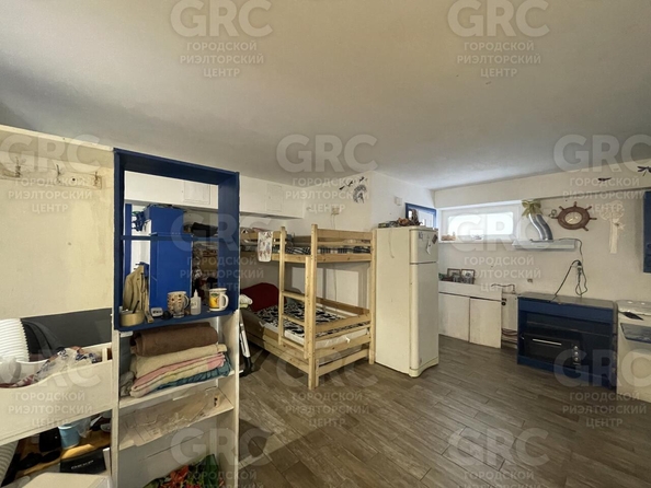 
  Продается 1-комн. квартира, 32.4 м², Клубничная ул, д. 76
. Фото 6.