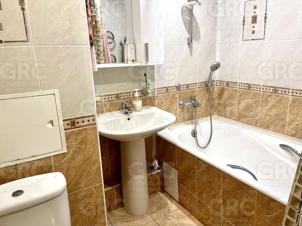 
  Продается 3-комн. квартира, 71 м², Пластунская ул, д. 193
. Фото 13.