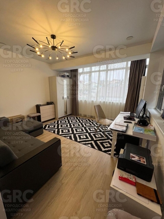 
  Продается 1-комн. квартира, 33 м², Клубничная ул, д. 1а/5
. Фото 2.