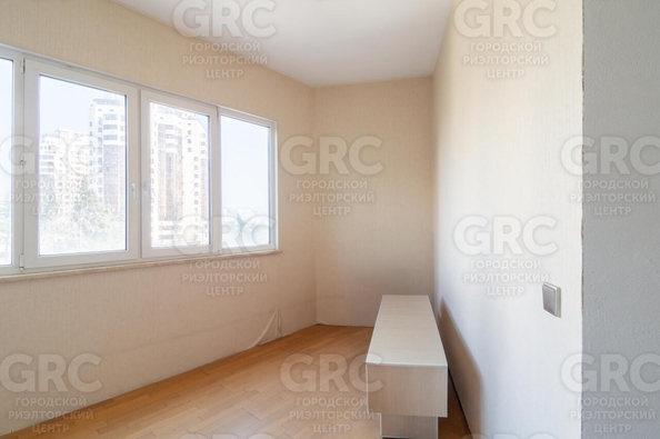 
  Продается 3-комн. квартира, 110.3 м², Виноградная ул
. Фото 12.