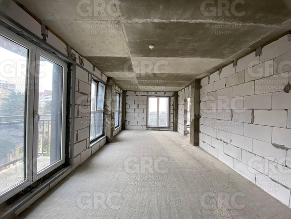 
  Продается 3-комн. квартира, 72.5 м², Туапсинская ул, д. 10
. Фото 7.