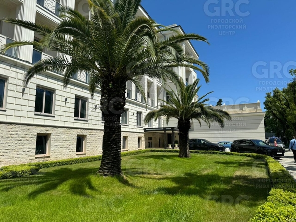 
  Продается 4-комн. квартира, 215.18 м², Виноградная ул, д. 14к1
. Фото 2.