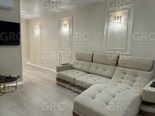 
  Продается 2-комн. квартира, 64 м², Трунова пер, д. 6
. Фото 37.