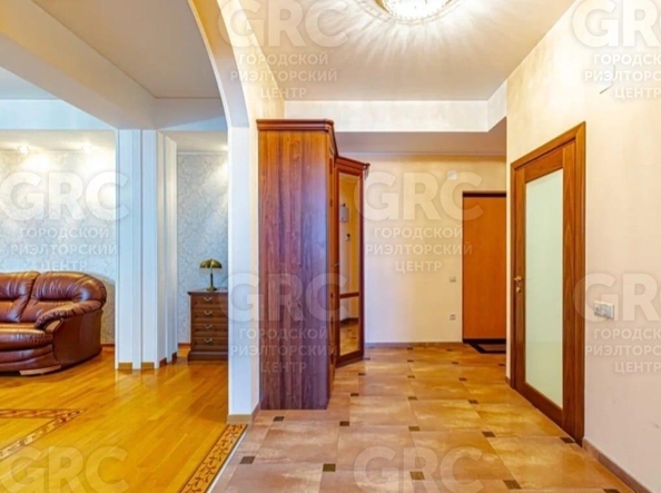 
  Продается 2-комн. квартира, 85 м², Туапсинская ул, д. 9/2
. Фото 6.