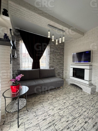 
  Продается 1-комн. квартира, 32 м², Кирова ул, д. 127
. Фото 2.