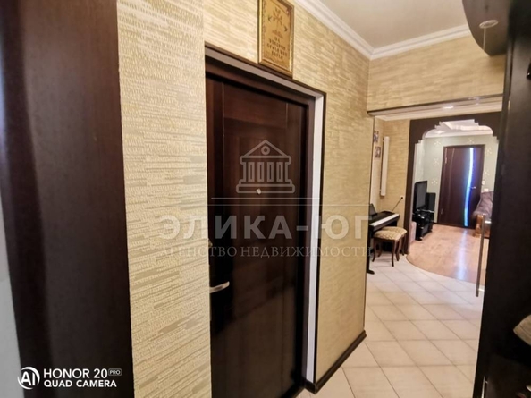 
   Продам 3-комнатную, 56 м², 2-й мкр

. Фото 19.