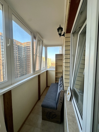 
  Продам 2-комн. квартиру 64.4 м². Фото 18.