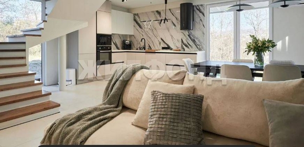 
  Продается дом 240 м². Фото 1.