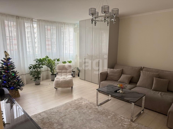 
  Продается 2-комн. квартира 70 м². Фото 1.