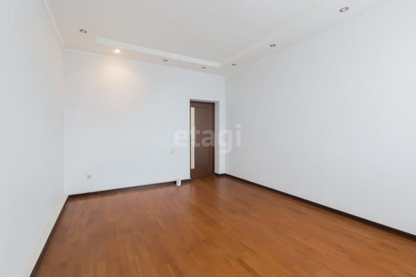 
  Продается дом 380 м². Фото 22.