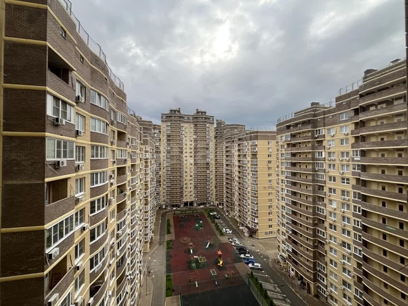 
  Продается 2-комн. квартира 63 м². Фото 6.
