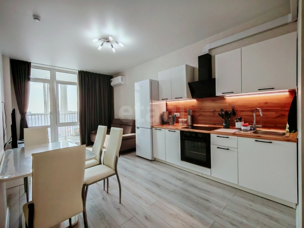 
  Продается 2-комн. квартира 57.7 м². Фото 1.